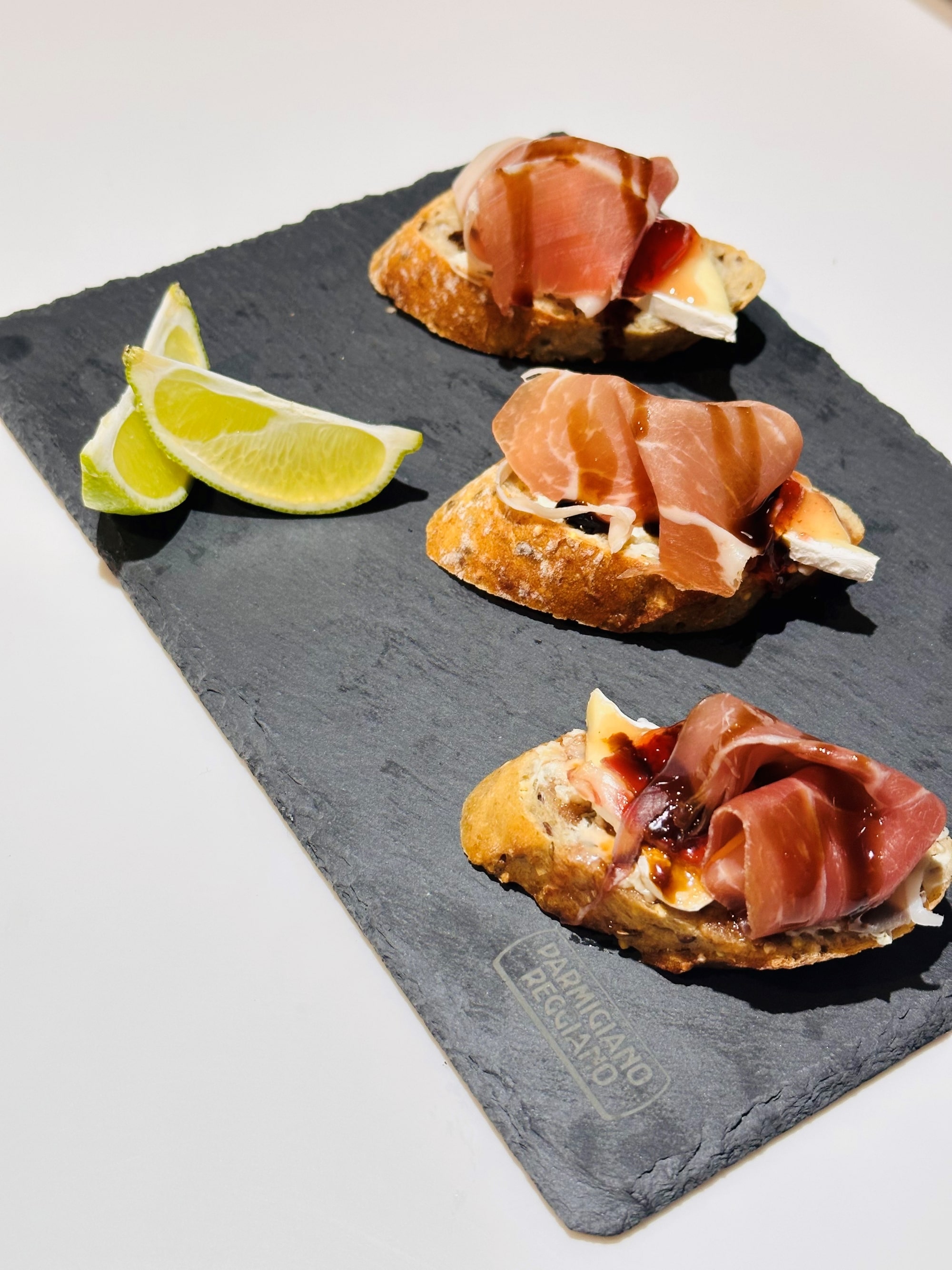 Caprese Bites